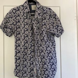 Mens floral button down short sleeve shirt